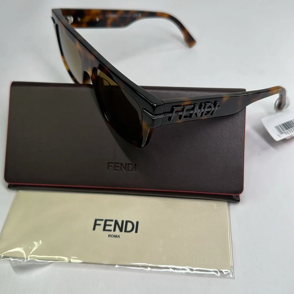New Authentic FENDI FE40091U 5453E MAN SUNGLASSES